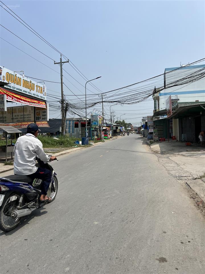 Mặt tiền đường cây dương 5x30 thổ cư hết đất đức hòa long an (cũ)  4tỷ550 bớt lộc mua bán