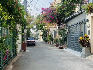 Nhà kiều đàm q7  dt 72m2  5 tầng  có hầm giá 13ty499