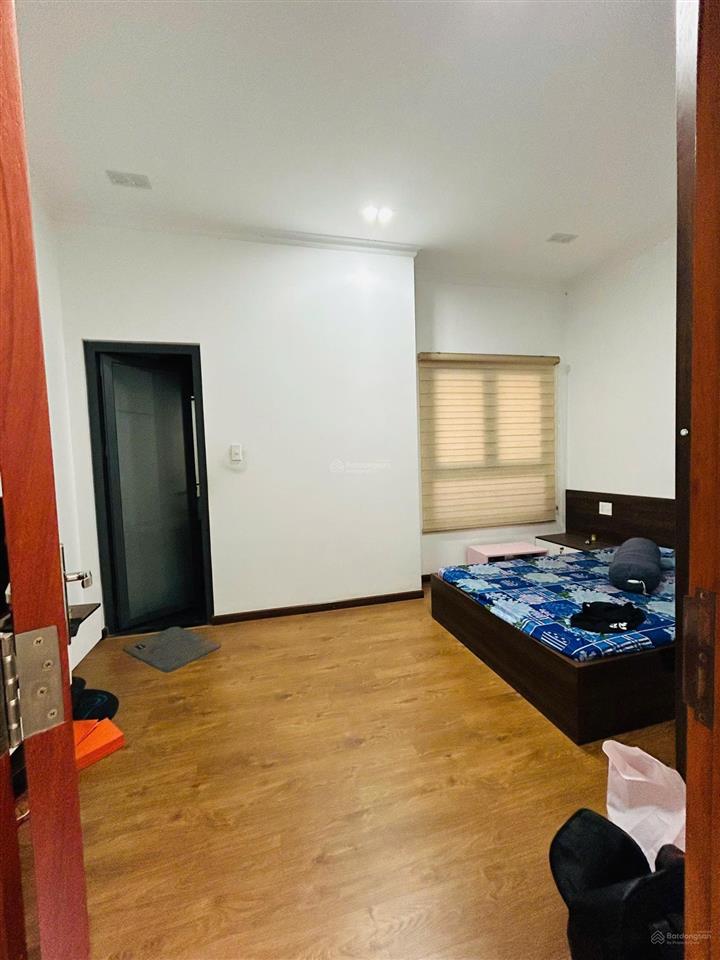 Nhà kiều đàm q7  dt 72m2  5 tầng  có hầm giá 13ty499