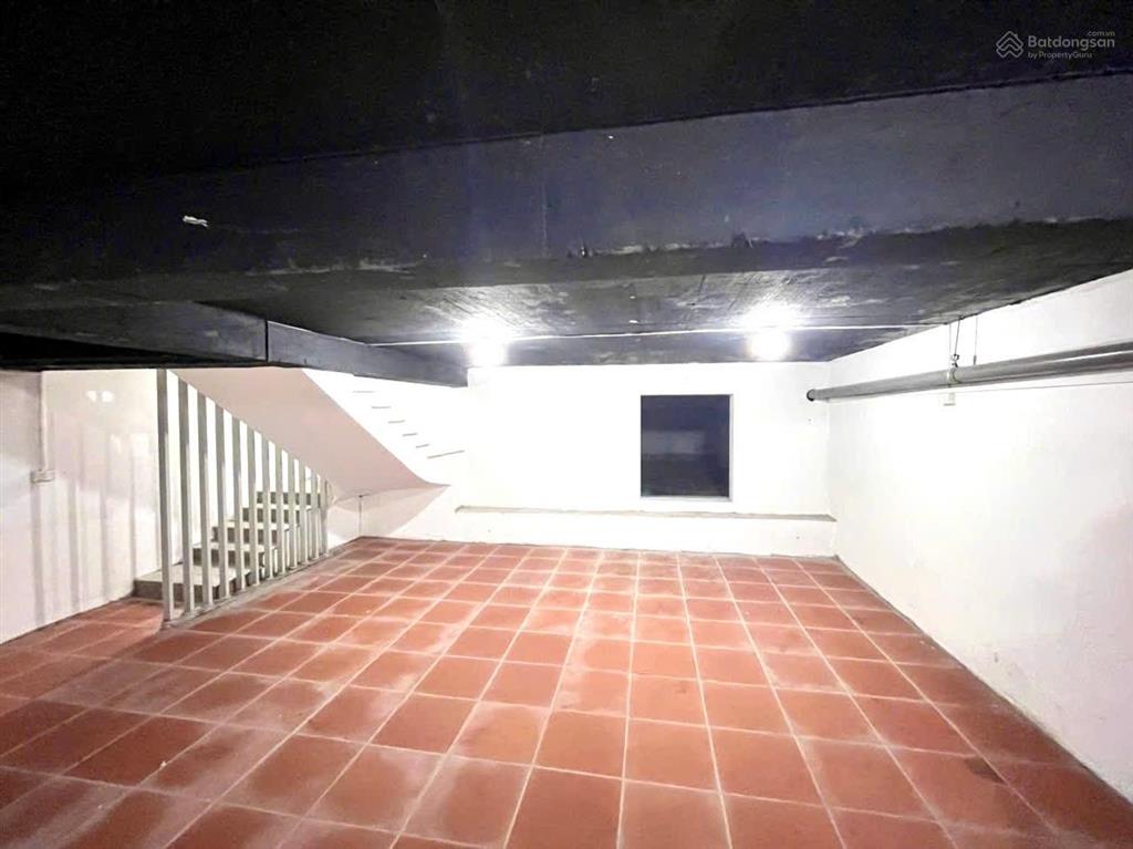 Bán nhà mặt phố tô ngọc vân, tây hồ, 7 tầng thang máy, mt 7m, dt 140m2, 5 tầng nổi 2 tầng hầm.