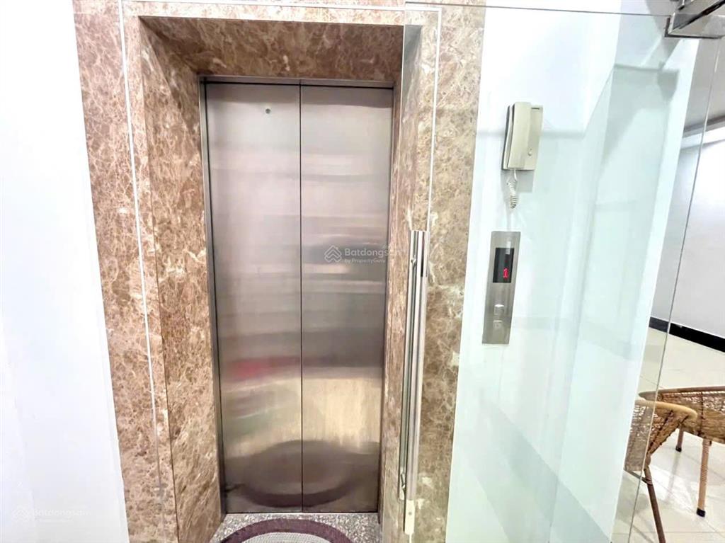 Bán nhà mặt phố tô ngọc vân, tây hồ, 7 tầng thang máy, mt 7m, dt 140m2, 5 tầng nổi 2 tầng hầm.