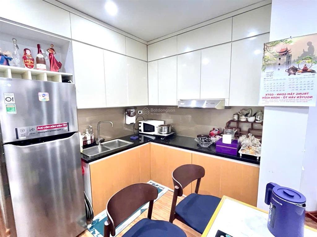 Bán nhà mặt phố tô ngọc vân, tây hồ, 7 tầng thang máy, mt 7m, dt 140m2, 5 tầng nổi 2 tầng hầm.