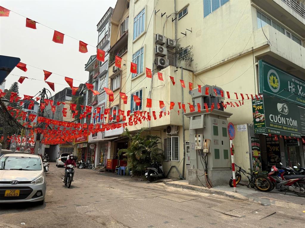 Bán mảnh đất phố giáp nhất, nguyễn trãi, thanh xuân, dt 96m2, mặt tiền 6,2m, sổ nở hậu, cực hiếm.