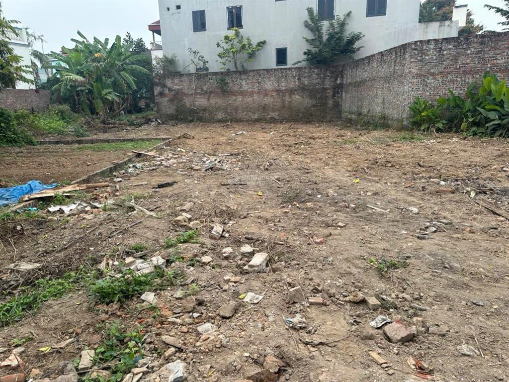 Bán đất tại thụy lâm, 32 triệu / m2, 350 m2, mặt tiền 12m, pháp lý đầy đủ