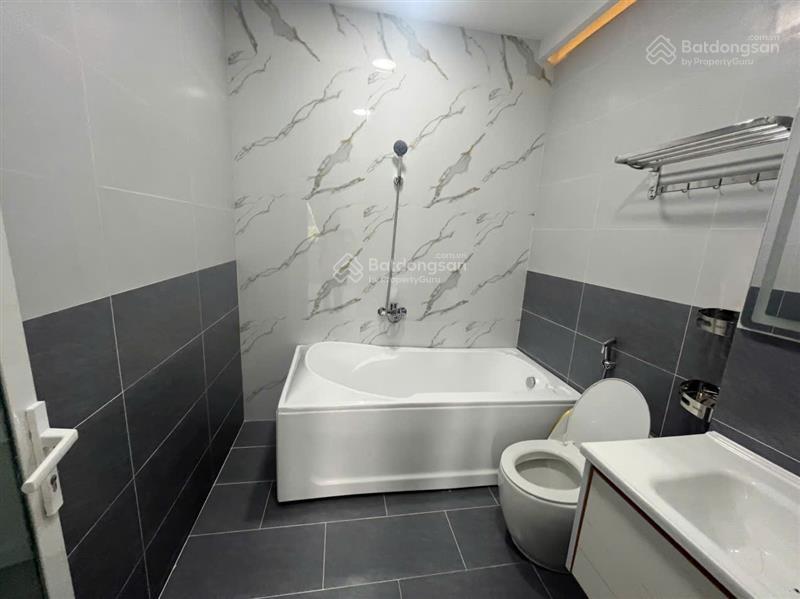 Chung cư cao cấp star hill phú mỹ hưng  dt 100m2  hơn 9 tỷ