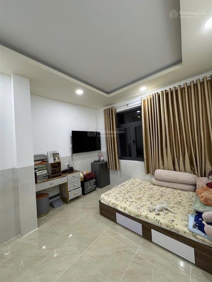 Tuyệt phẩm nhà mới 4 tầng 224 m² quận 6 đầy đủ sân thượng trước sau.