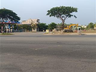 Đất mặt tiền võ chí công siêu hời