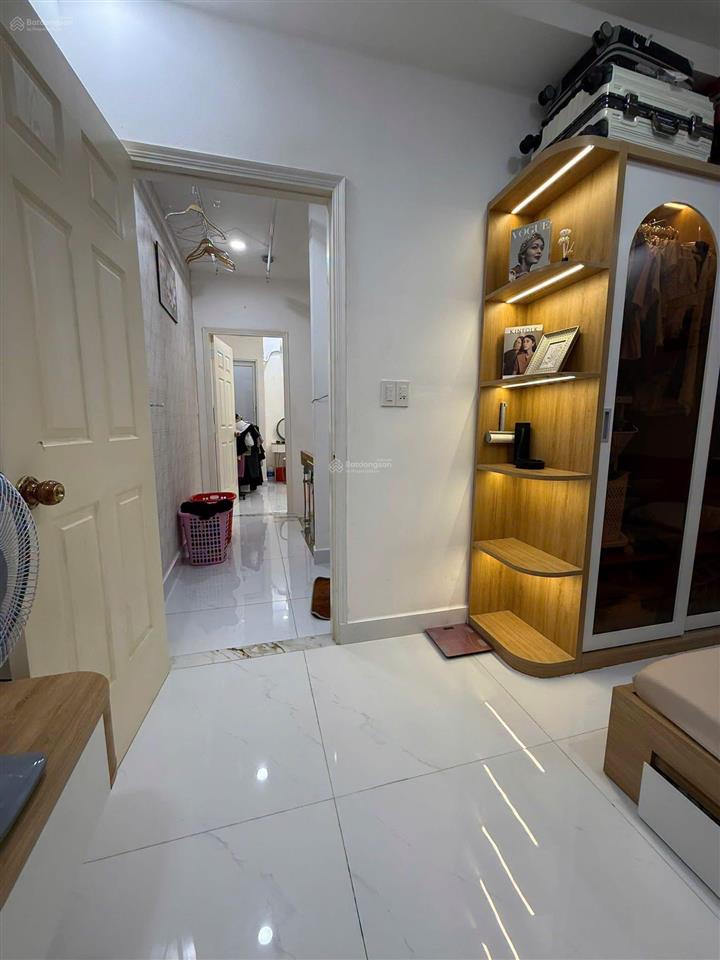 Nhà bán gấp phạm văn đồng  1tỷ890
hẻm xe hơi  sổ hồng riêng