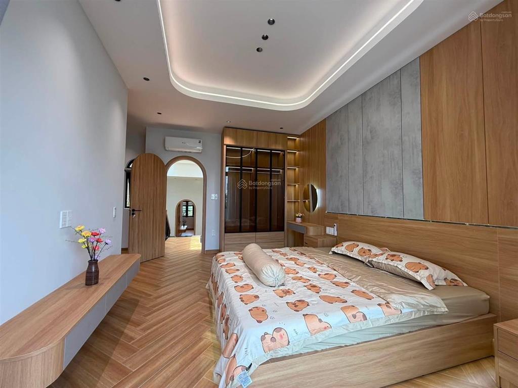 Xem là chốt! căn duy nhất ngay đ.dương quảng hàm, gò vấp. giá 4tỷ890, dt100m2, sát emart pvt