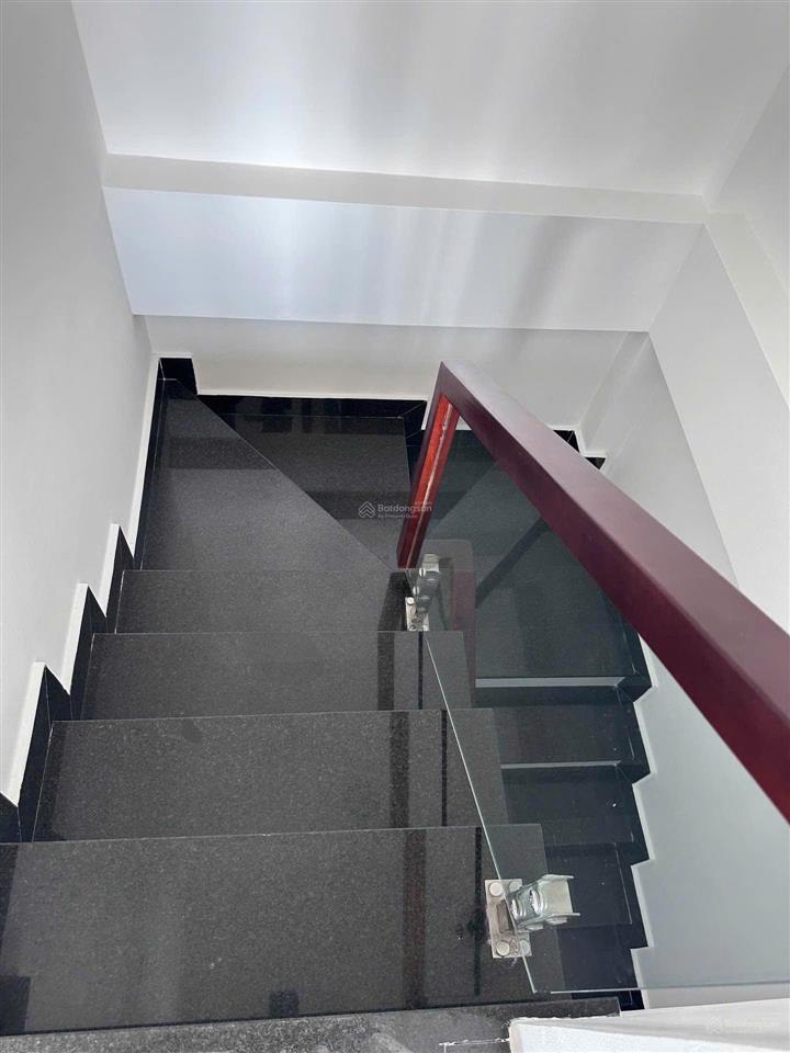 Bán nhà đẹp hẻm thông thoáng bà hom, quận 6, dt 4.6x7.5m, 4 tầng, giá nhỉnh 5 tỷ