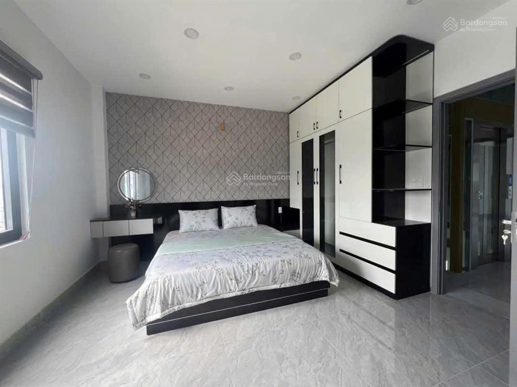 Cho thuê nhà 7 tầng 15pn thang máy hxh 200/1a võ văn tần, quận 3. dt 7x18m. giá 21 tr/tháng.