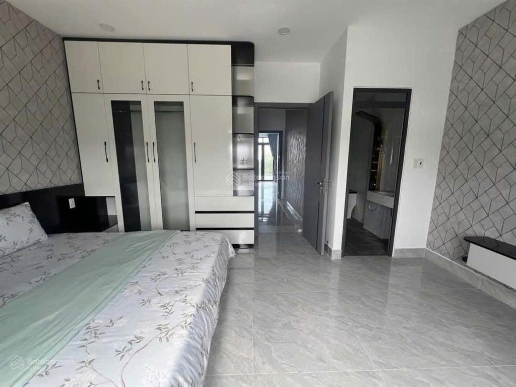Cho thuê nhà 7 tầng 15pn thang máy hxh 200/1a võ văn tần, quận 3. dt 7x18m. giá 21 tr/tháng.