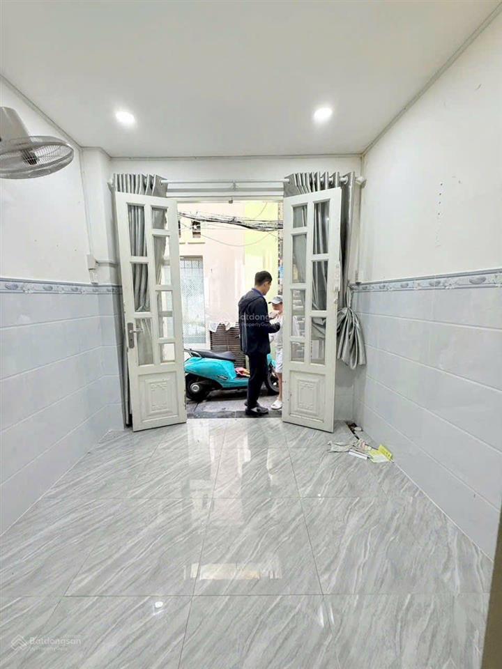 Bán nhà riêng tại vườn lài, 2,7 tỷ, 49,9m2 ( 8.8x5.7), 2pn + 2wc, 2 tầng