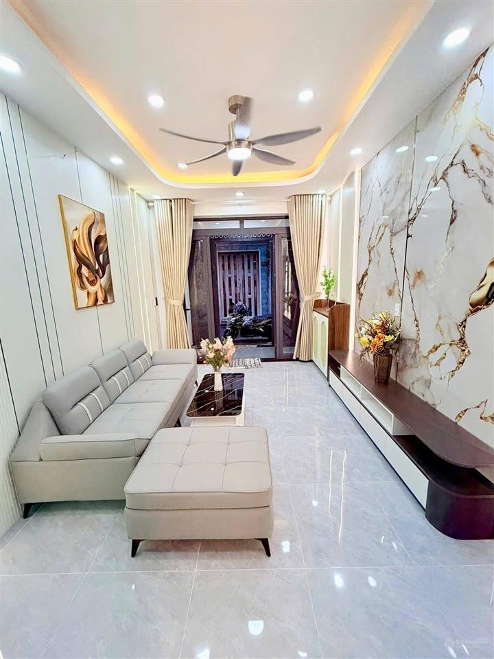 Nhà đẹp thị trấn hóc môn  ngang ( 7.9x16.2)m, diện tích 123,1m², giá 4,2 tỷ