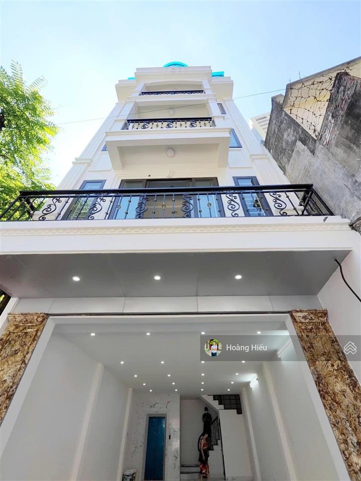 Bán nhà đẹp hoàng quốc việt, ngõ to 3m, ô tô đỗ cạnh nhà, 3 mặt thoáng, 48m2, 6 tầng, thang máy