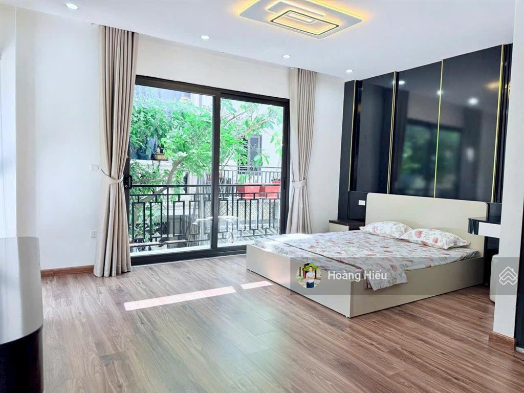Cực hiếm, nhà mới thang máy trần thái tông, cầu giấy, gần phố, ngõ 3m, tặng nội thất 55m2, 6 tầng