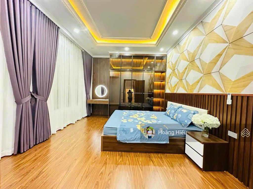 Cực hiếm, nhà mới xuân thủy, cầu giấy, sát phố kinh doanh, ngõ 3,5m, tặng nội thất 45m², 5 tầng