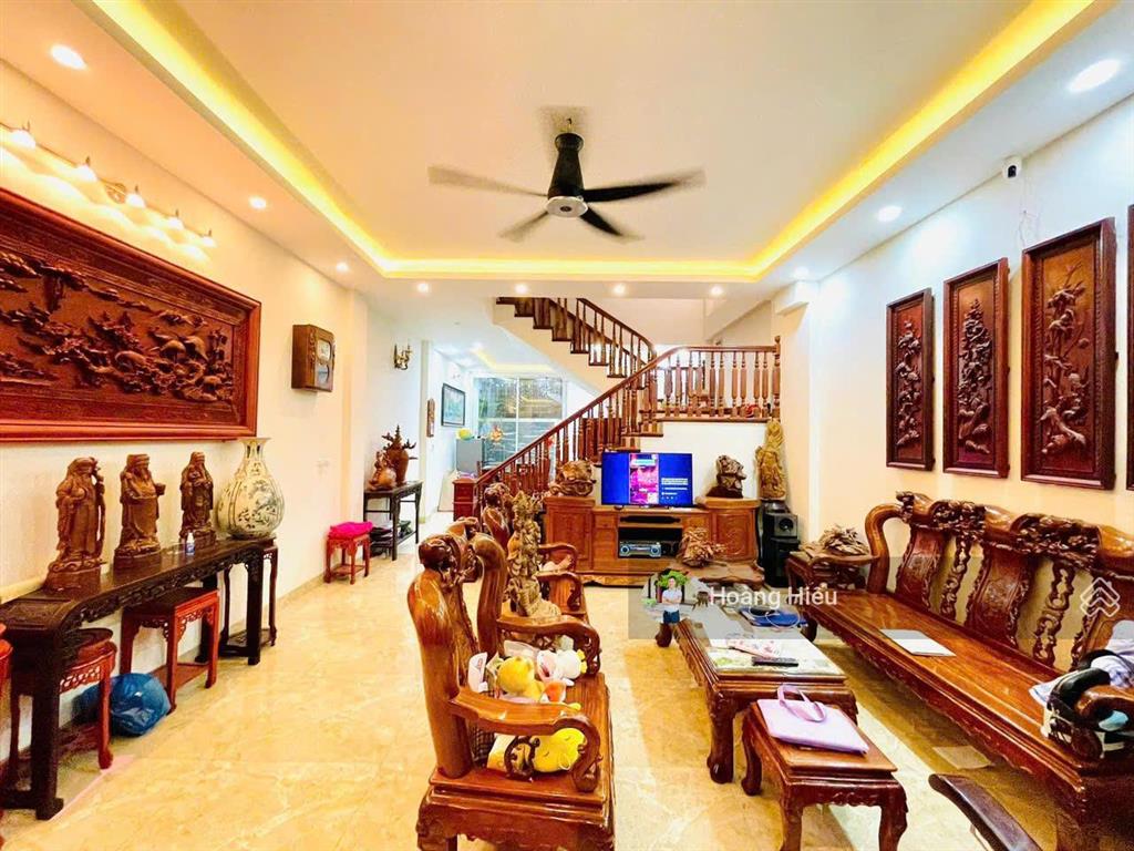 Cực hiếm, nhà mới xuân thủy, cầu giấy, sát phố kinh doanh, ngõ 3,5m, tặng nội thất 45m², 5 tầng