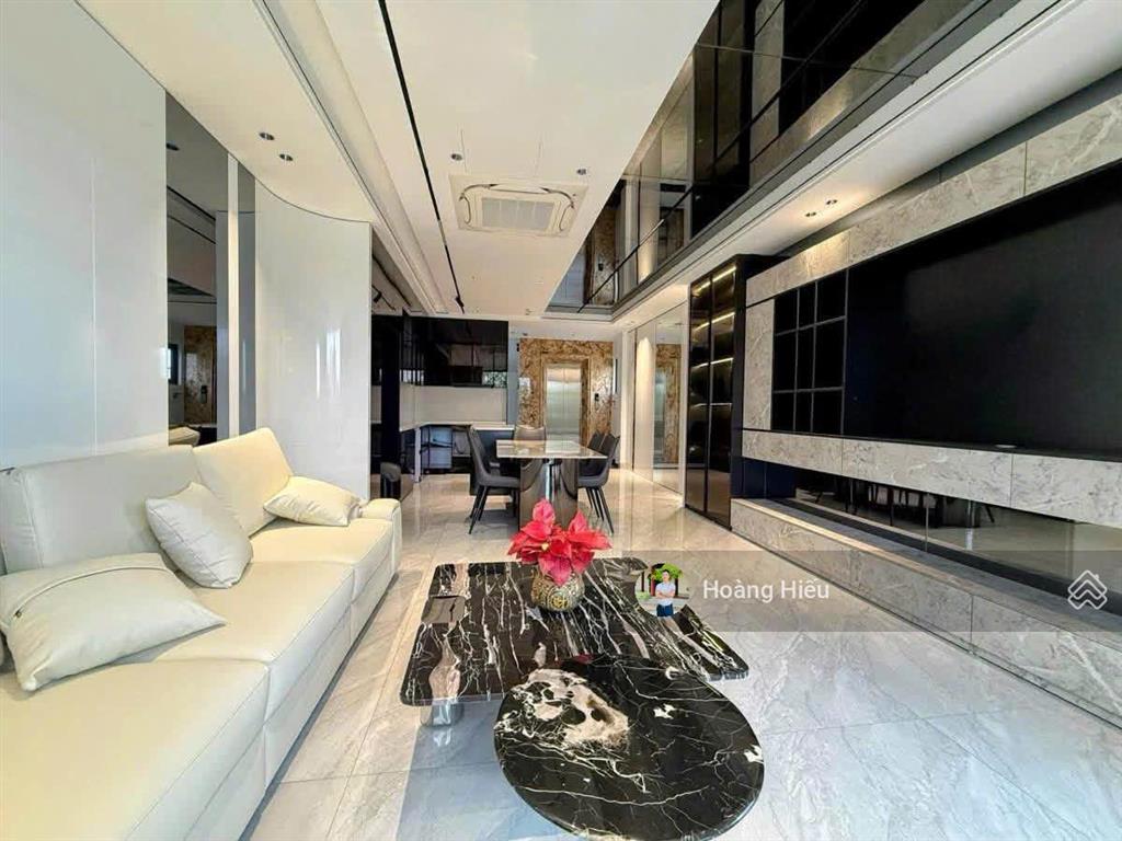 Nhà đẹp cầu giấy! gần phố, gần ô tô, ngõ 3.5m, 2 thoáng, tặng nội thất mới xịn, 45m2, 5 tầng