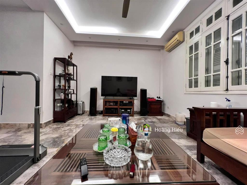 Bán gấp, giá rẻ nhà hoàng quốc việt, phân lô cán bộ, 3 oto tránh, 2 thoáng, kinh doanh, 70m, 6 tầng