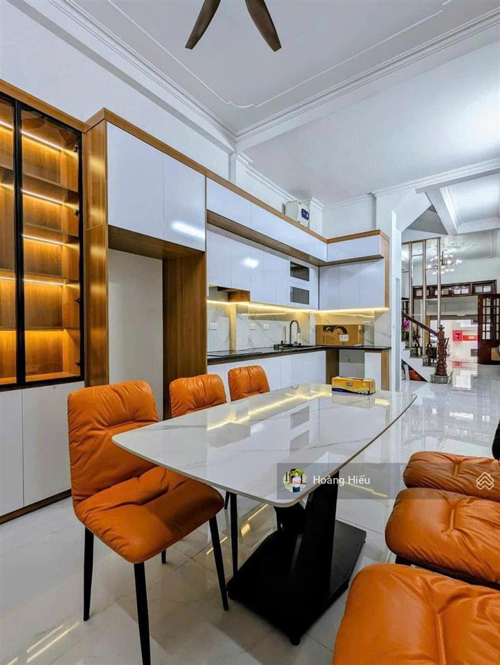 Siêu ngon, nhà mới xuân thuỷ, cầu giấy, sát phố, kinh doanh, ngõ thông, tặng nội thất 46m2, 6 tầng