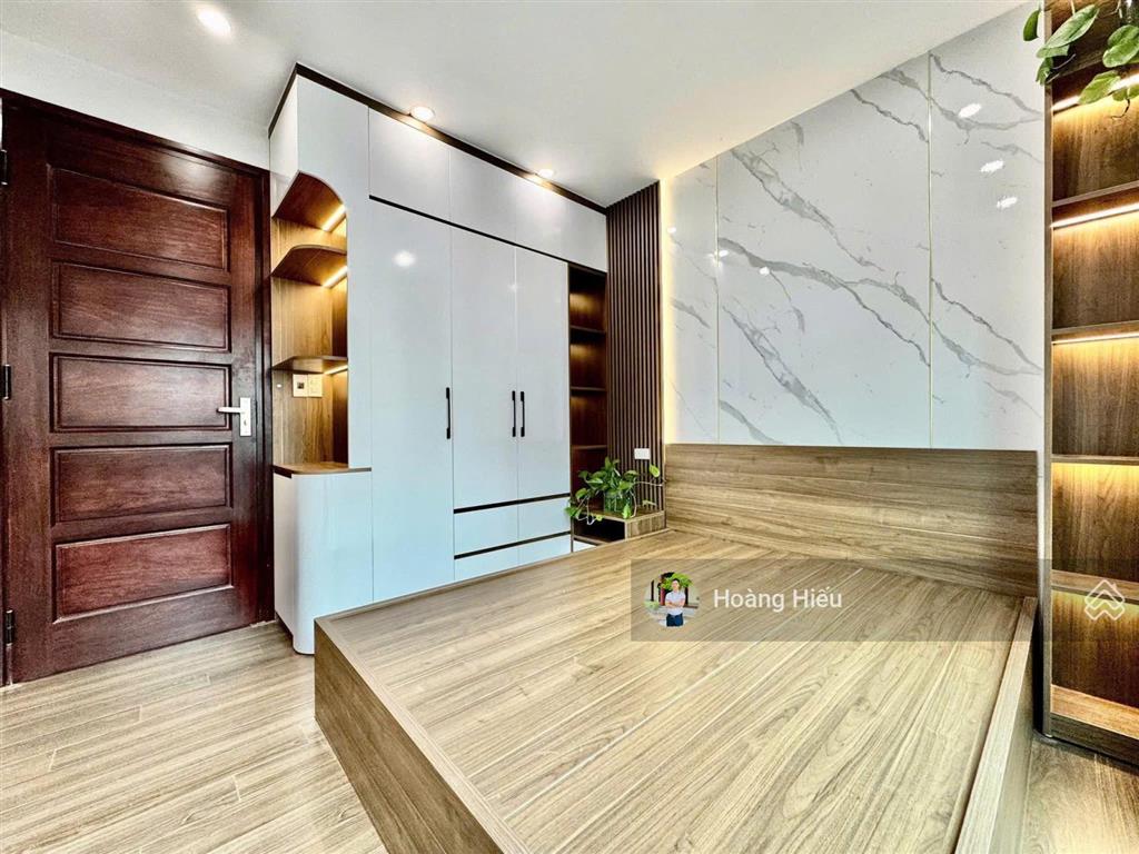 Siêu phẩm nhà phố trung kính, ngõ 4m thông, 2 mặt thoáng, tặng nội thất, 45m2, 5 tầng
