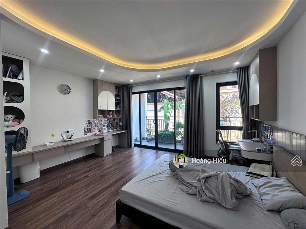 Siêu đẹp! nói k với quy hoạch, nhà cầu giấy, ngõ to như phố, ô tô 10m, 3 mặt thoáng, 46m2, 5 tầng