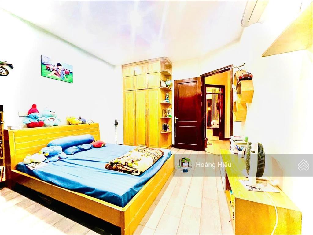 Siêu đẹp! bán nhà khúc thừa dụ, cầu giấy, ngõ to gần phố, ô tô 30m, 2 thoáng, 36m2, 5 tầng, 4 phòng