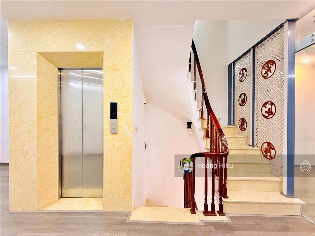 Cực hiếm, nhà mới xuân thủy, cầu giấy, ba bước ra phố, ngõ 3.5m, tặng nội thất 45m², 6 tầng