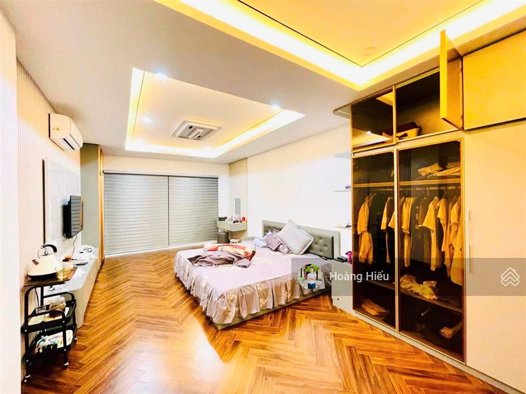 Bán nhà khúc thừa dụ cầu giấy 43m2 6 tầng 6 phòng cách mặt phố 50m giá 6.9 tỷ