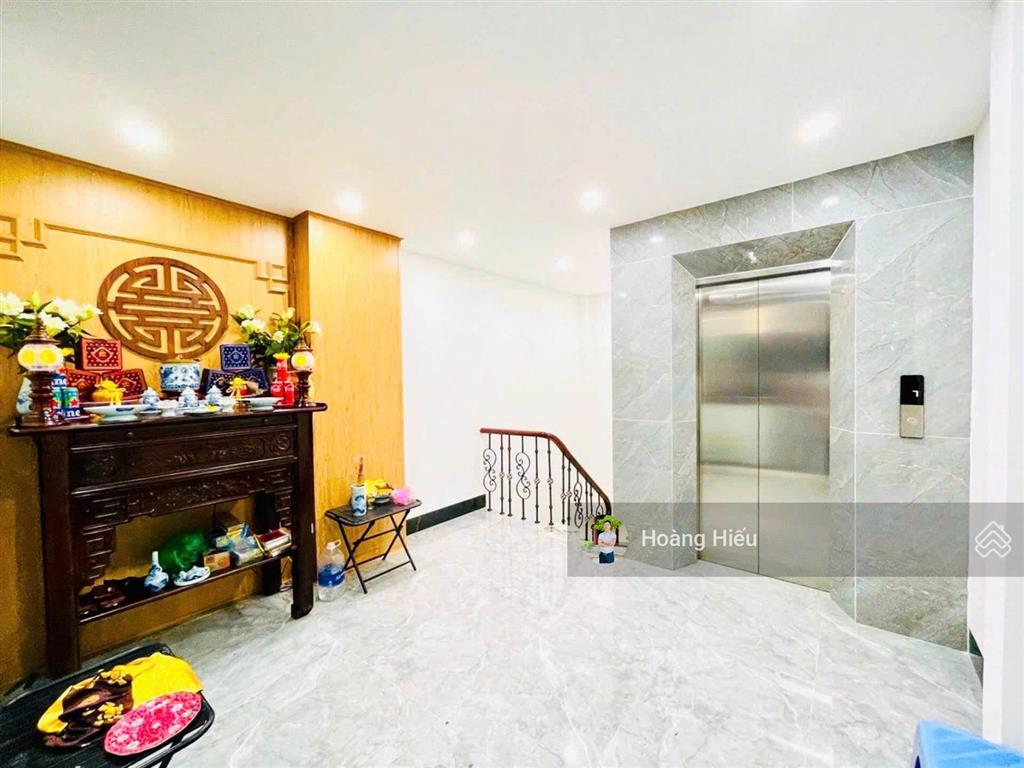 Bán nhà khúc thừa dụ cầu giấy 43m2 6 tầng 6 phòng cách mặt phố 50m giá 6.9 tỷ