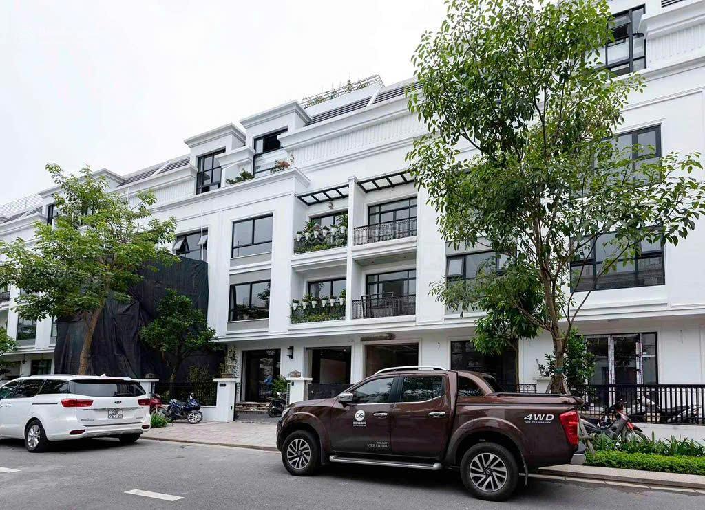 Biệt thự vinhome gardenia hàm nghi  160m2 x 4 tầng thang máy  trung tâm hội tụ các chủ tịch