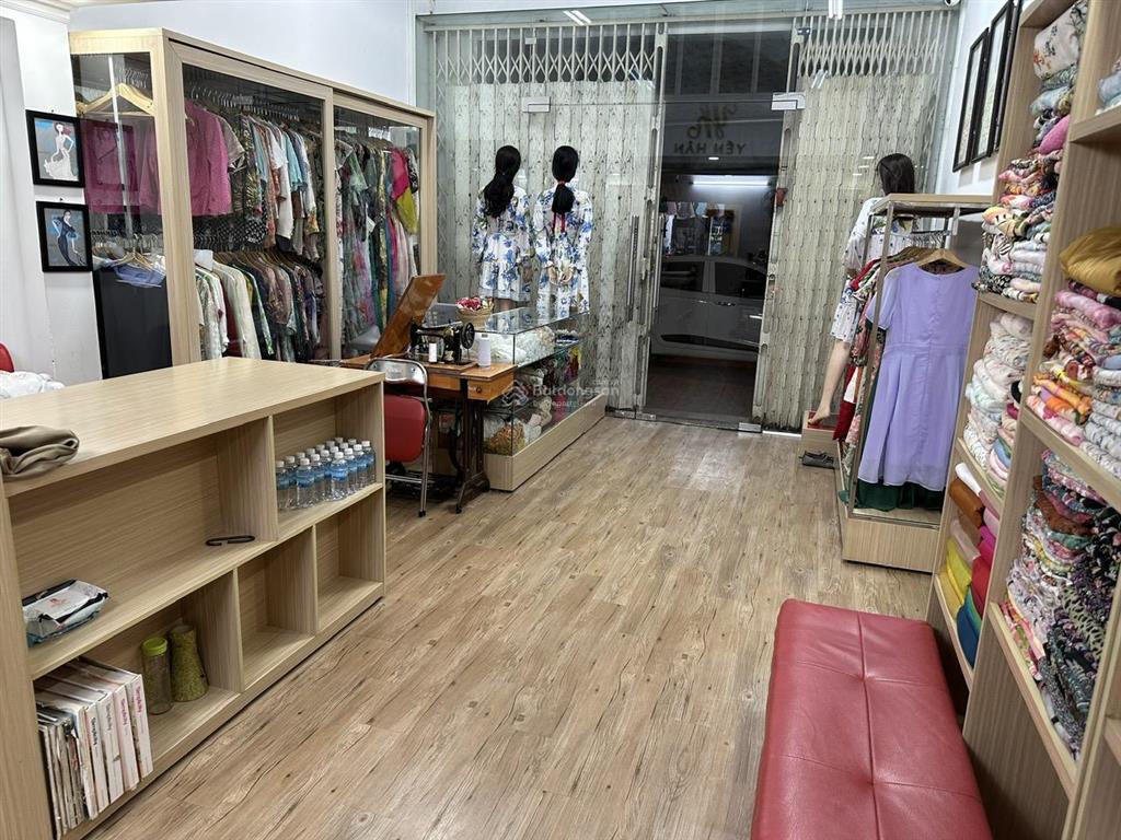 Bán nhà phố trung tâm nha trang, mặt tiền sầm uất gần chợ đầm, 13,2 tỷ thương lượng! hot!