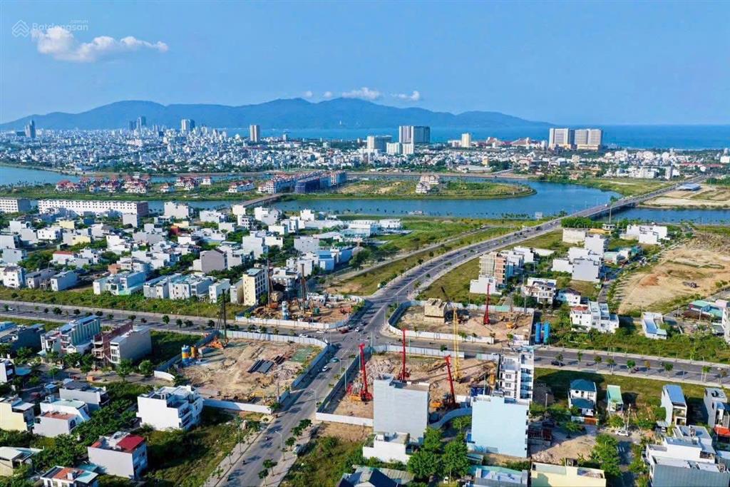 Độc quyền căn 1pn 70m2 có sân vườn tại sun fours đà nẵng, hướng đông mát mẻ, giá 2tỷ632