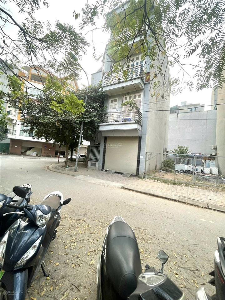 Bán đất sổ đỏ hà nội hơn 1ty, đường 2 oto tránh, kinh doanh thoải mái, gần trường, chợ