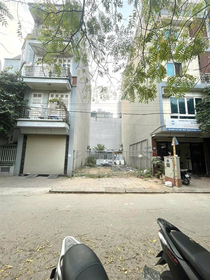 Bán đất sổ đỏ hà nội hơn 1ty, đường 2 oto tránh, kinh doanh thoải mái, gần trường, chợ