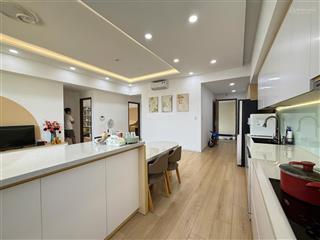 Bán gấp căn góc 3pn2wc, view kênh đào, tầng trung siêu thoáng, 107m2 sẵn sổ, nội thất dính tường