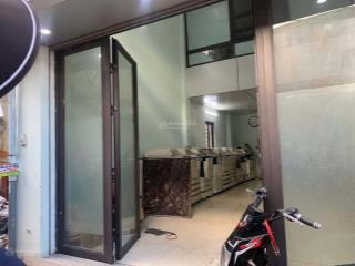 Bán mảnh đất có nhà cấp 4 tại định công dt 47,5m mặt tiền 4,3m , giá 2,8 tỷ  0983 873 ***