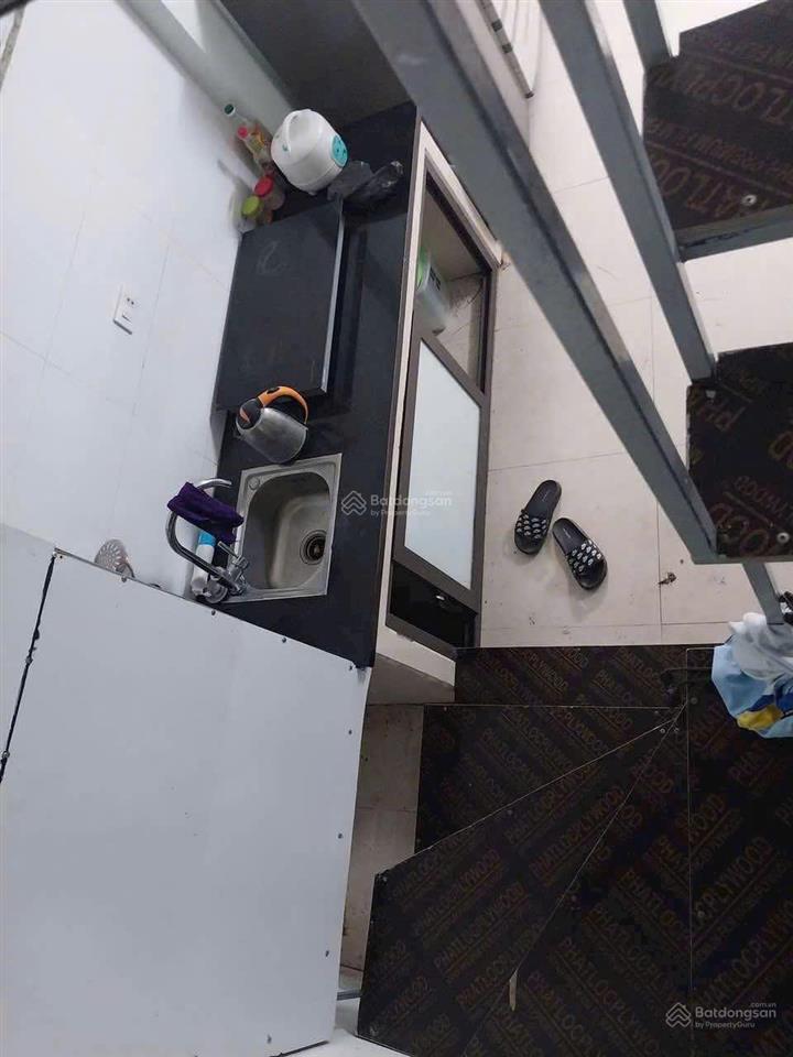 Bán mảnh đất có nhà cấp 4 tại định công dt 47,5m mặt tiền 4,3m , giá 2,8 tỷ  0983 873 ***