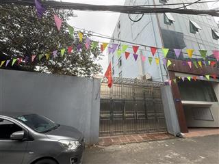 Cho thuê nhà 168m2, số 3 ngõ 18 phố đông thắng, 5,5 triệu, đường ô tô rộng 15m