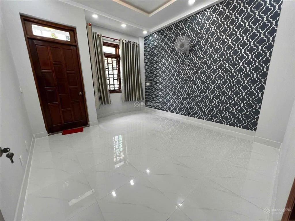 Sốc đang cần bán gấp nhà riêng tại phan xích long, 4 tỷ, 55m2, giá siêu hời nhanh tay chốt ngay