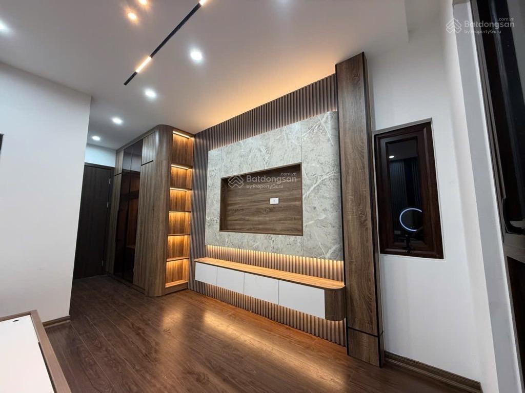 Hàng hiếm tại hồng tiến, 13,95 tỷ, 50m2, 4pn, 5wc, 6 tầng