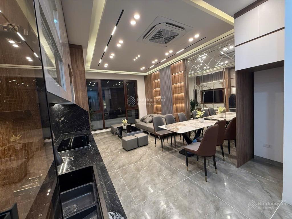 Hàng hiếm tại hồng tiến, 13,95 tỷ, 50m2, 4pn, 5wc, 6 tầng