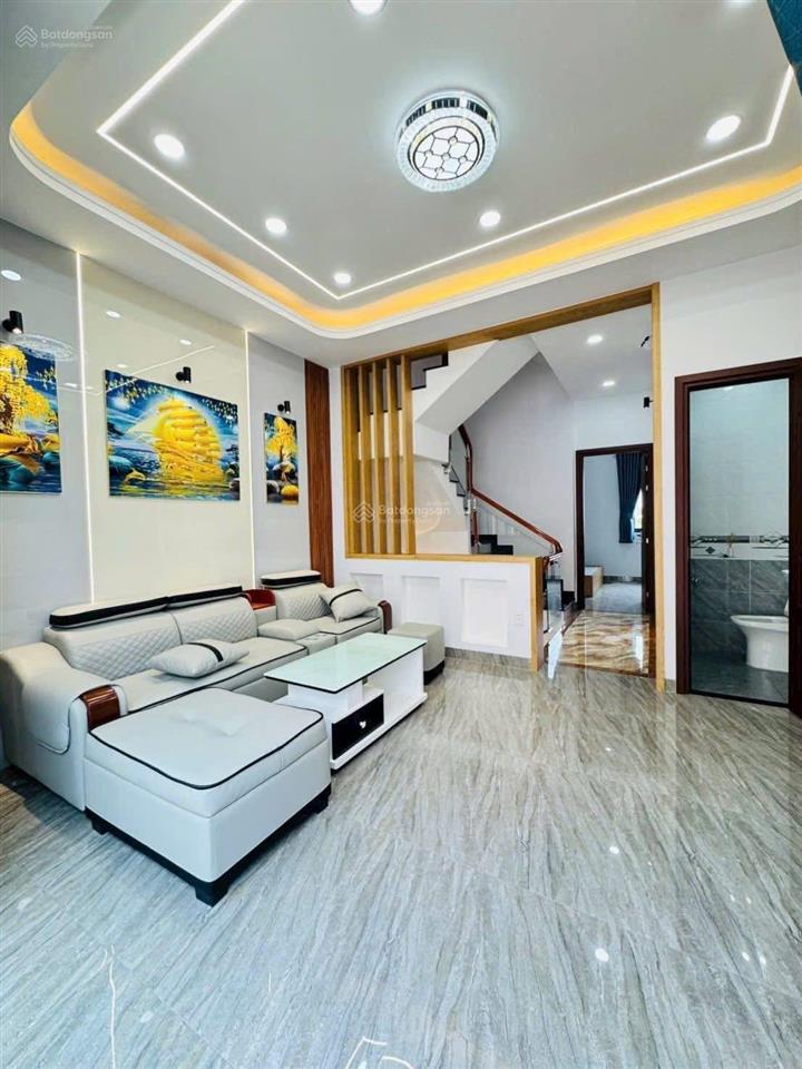 Chú tám cần bán nhà ở đường số 6, phường hiệp bình, tp.hcm ( thủ đức). giá chốt chỉ 2,58 tỷ.