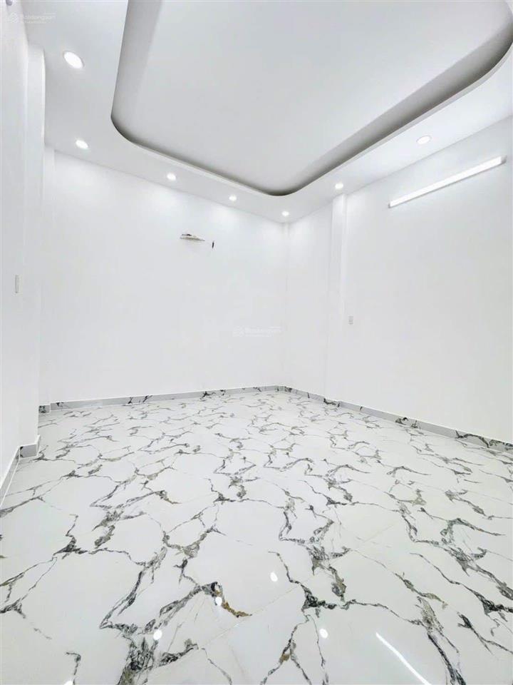 Bán nhà gần trường đh tài chínhmarketing ngay trục đường nguyễn kiệm, phú nhuận giá chỉ 1,75 tỷ