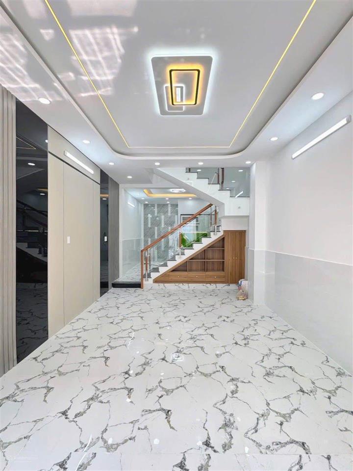 Bán nhà gần trường đh tài chínhmarketing ngay trục đường nguyễn kiệm, phú nhuận giá chỉ 1,75 tỷ