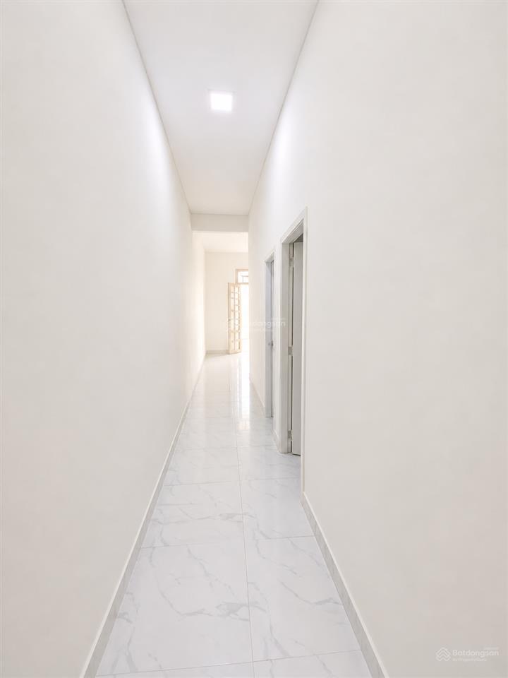 Nhà cấp 4 mới tinh  2 mặt hẻm trước sau  4.6x20m  hẻm xe hơi  đi bộ siêu thị metro sát gò vấp