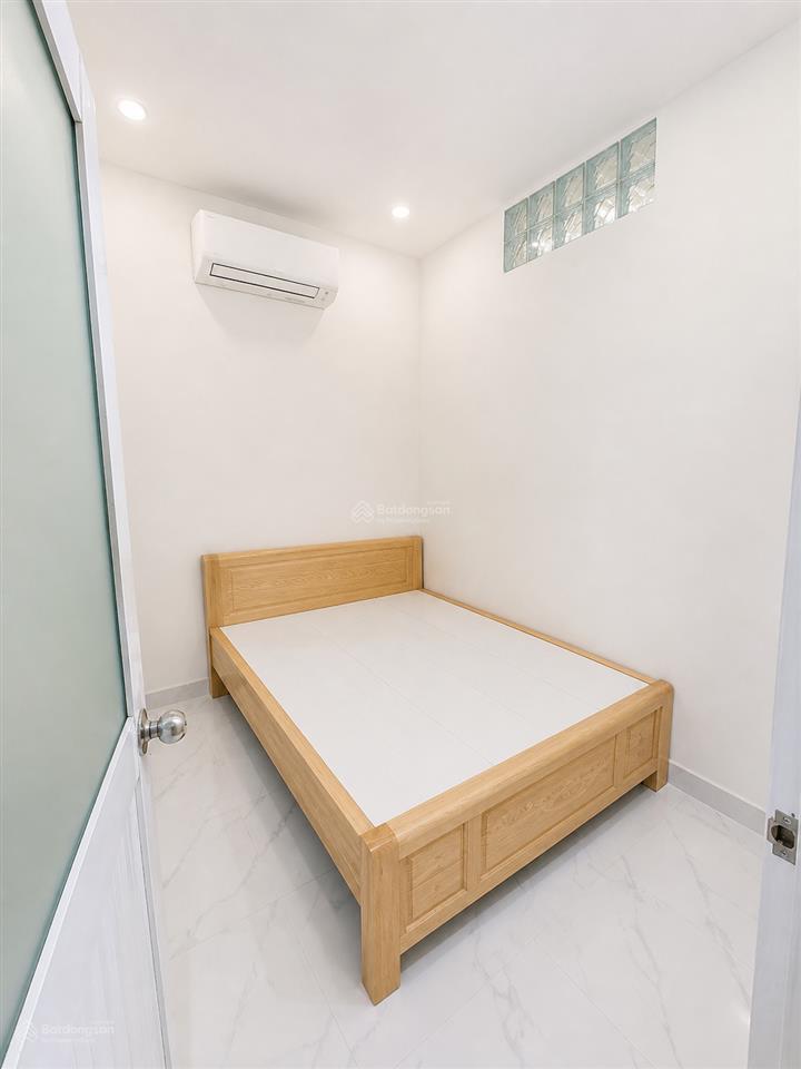 Nhà cấp 4 mới tinh  2 mặt hẻm trước sau  4.6x20m  hẻm xe hơi  đi bộ siêu thị metro sát gò vấp
