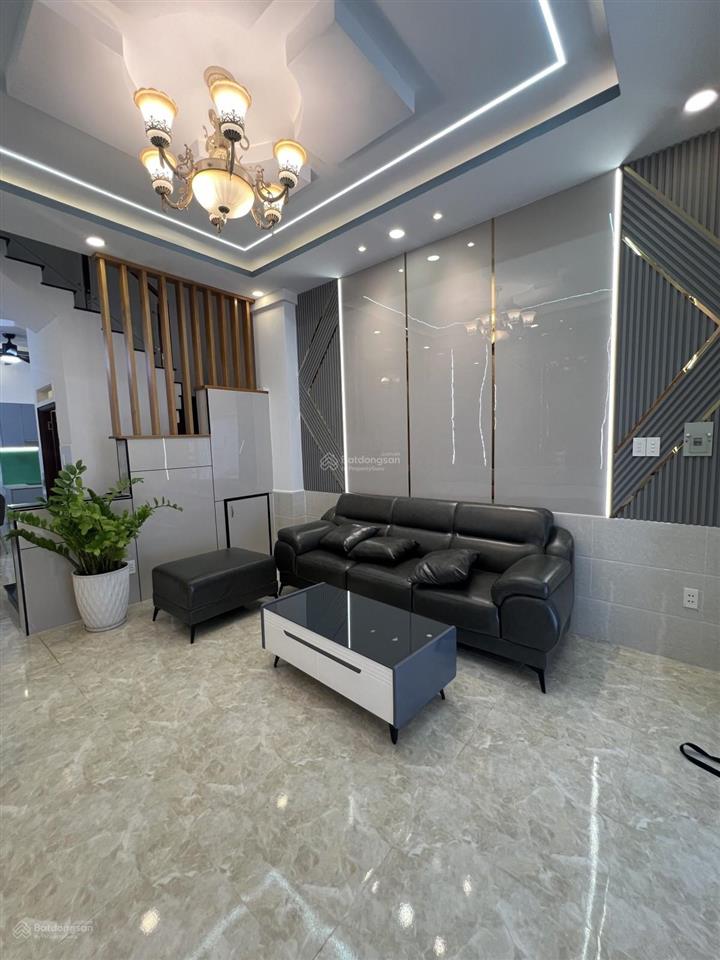 Nhà đẹp ngay thạnh lộc 15 sát chợ cầu đồng ôtô đậu cửa nhà 2 tầng 2 pn  4x12 shr giá chỉ 4.58 tỷ