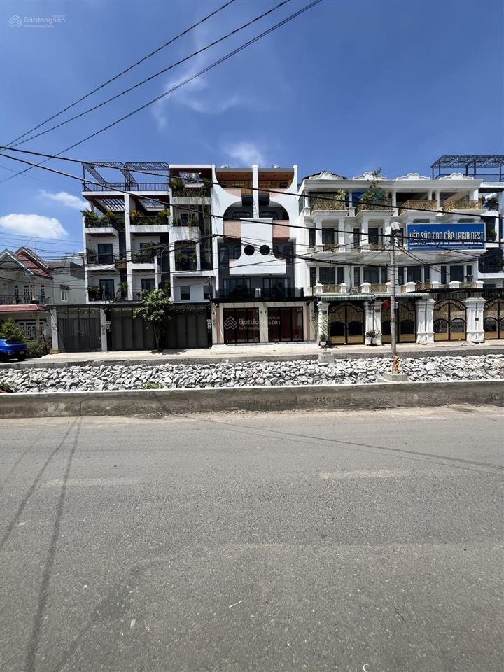 Nhà mặt tiền kênh đường nhựa 7m  cách hà huy giáp, q12 đúng 100m  sát trường cao đẳng điện lực